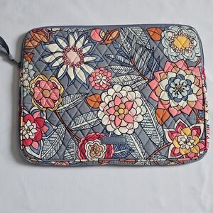Vera Bradley Quilted Laptop Sleeve Tropical Evening Floral Zip Case